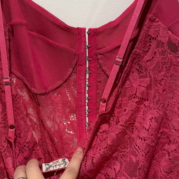 NWT Free People Rhythm Night Lace Thong Bodysuit Large L Raspberry Sorbet Sexy - Picture 8 of 8